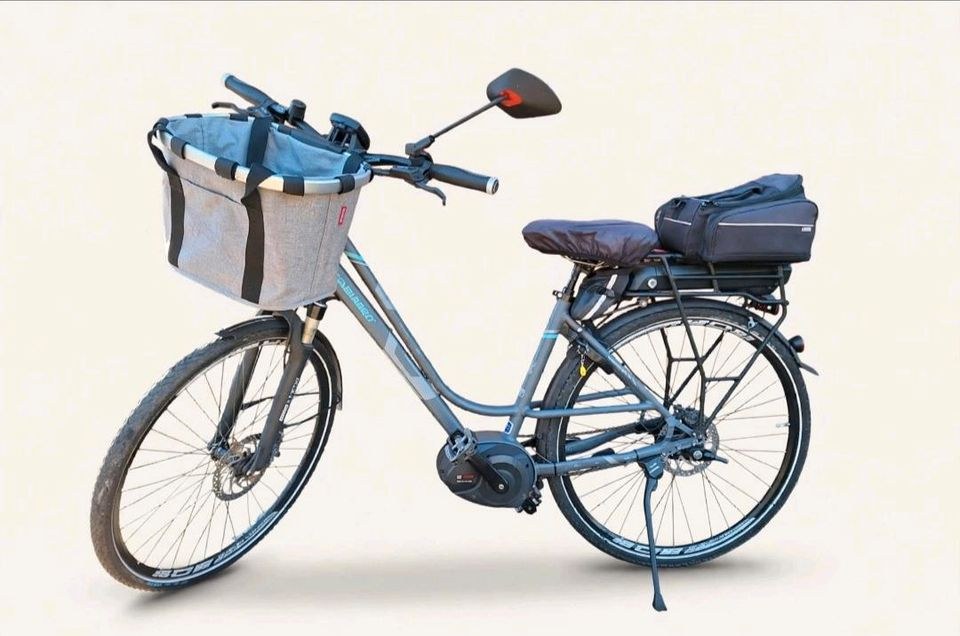 E Bike Damenrad Korb Gepäckträgertasche mieten in Klötze