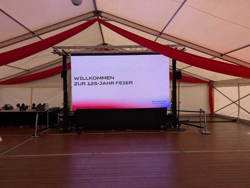 LED Wall mieten bei DJ Luca Luca Lodder – Licht für Party & Event
