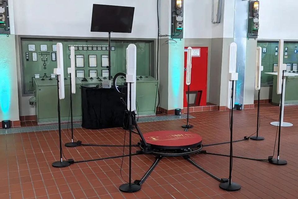 360 Grad Video Booth mieten bei DJ Luca Luca Lodder – das Besondere – 2