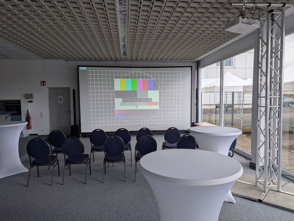 Business Beamer XXL mieten in Hüllhorst – für Präsentation & Filmabend – 3