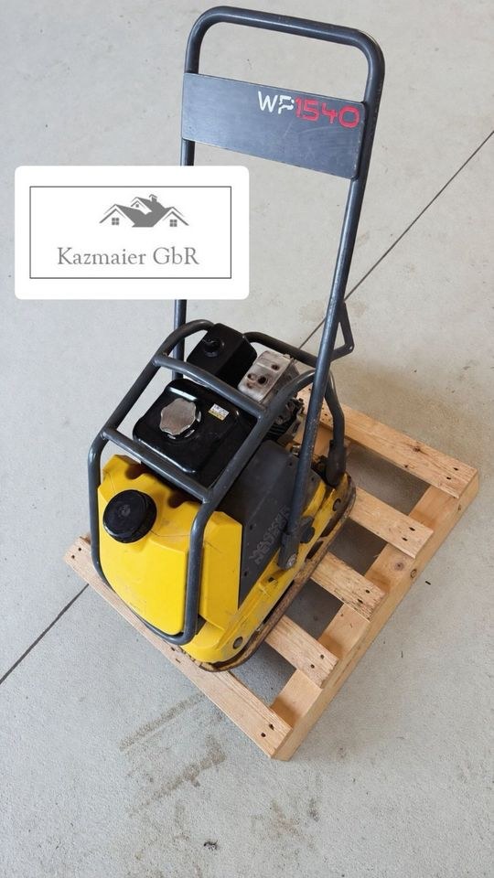 Rüttelplatte Stampfer Vibrationsplatte Wacker mieten bei Kazmaier