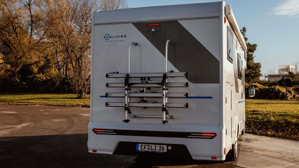 Hund 6 Sitze Alkoven Wohnmobil ISOFIX Doppelbett mieten in Arnstadt – 2