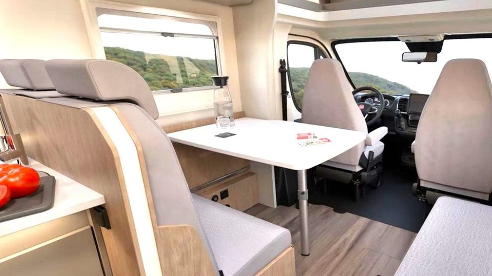 ➕AUTOMATIK SOLAR TV ➕Wohnmobil Teilintegriert mieten in Arnstadt – 4