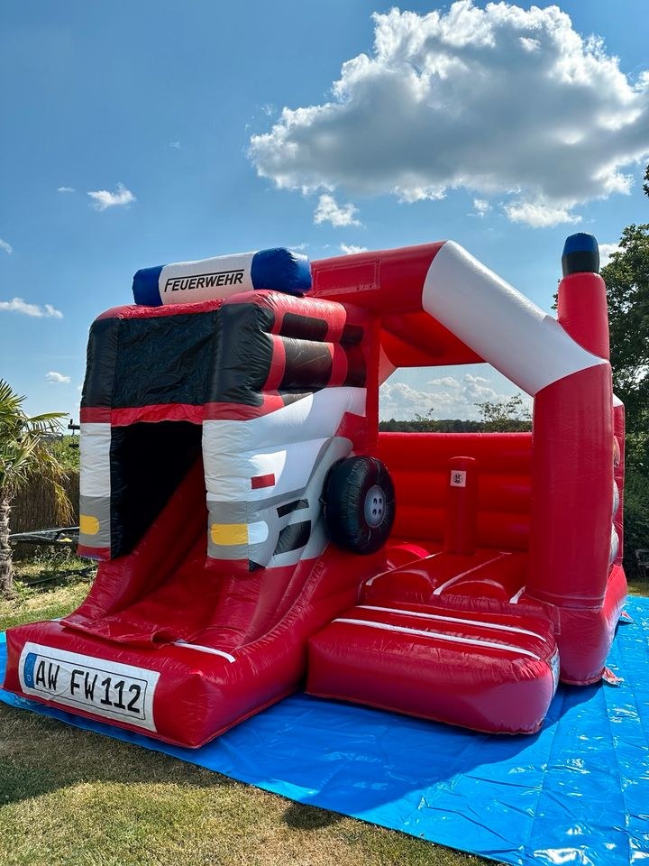 Hüpfburg Feuerwehr m Rutsche mieten bei Jumpy Hüpfburgenverleih