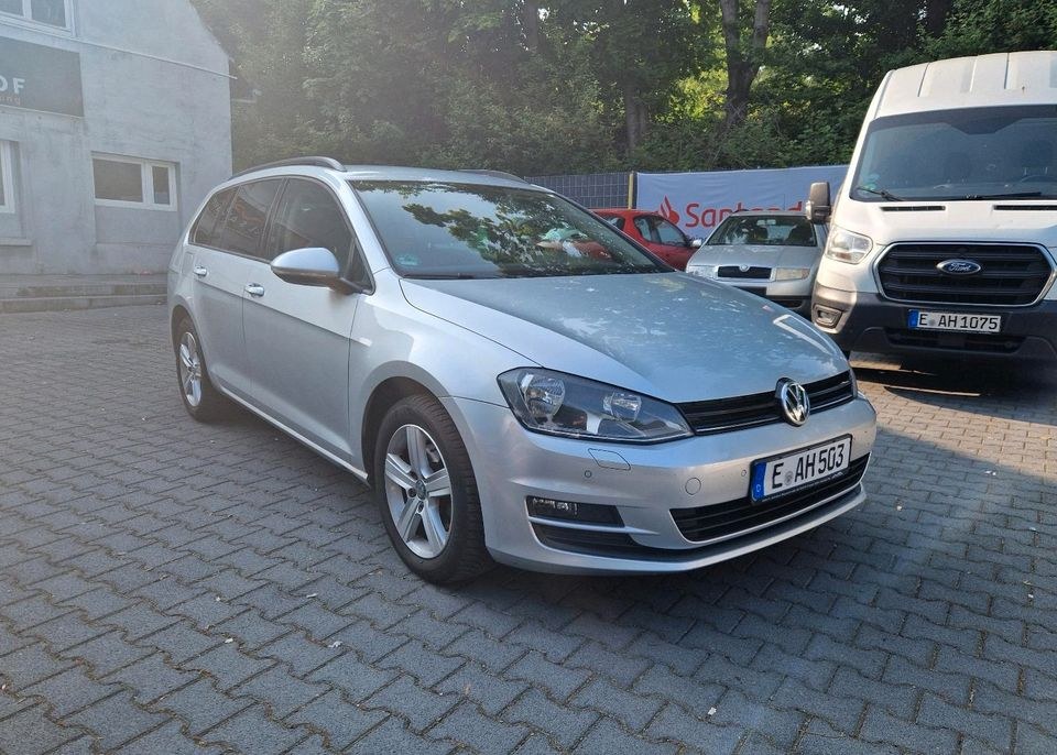 PKW Golf 7 Automatik Kombi mieten in Essen – fair mieten