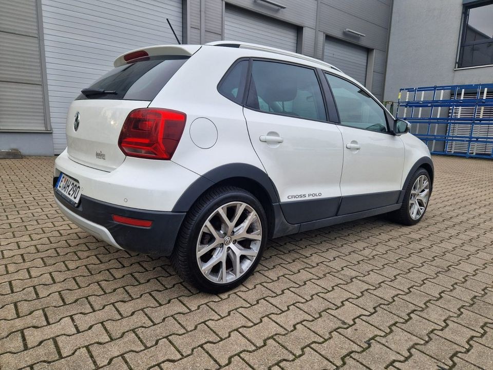 Auto Leihwagen PKW KFZ Volkswagen Polo Cross mieten in Essen – 2