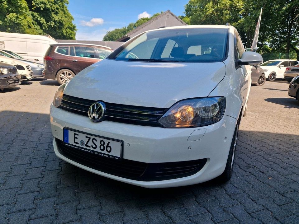 Auto PKW Leihwagen Automatik VW Golf Plus mieten in Essen – 4