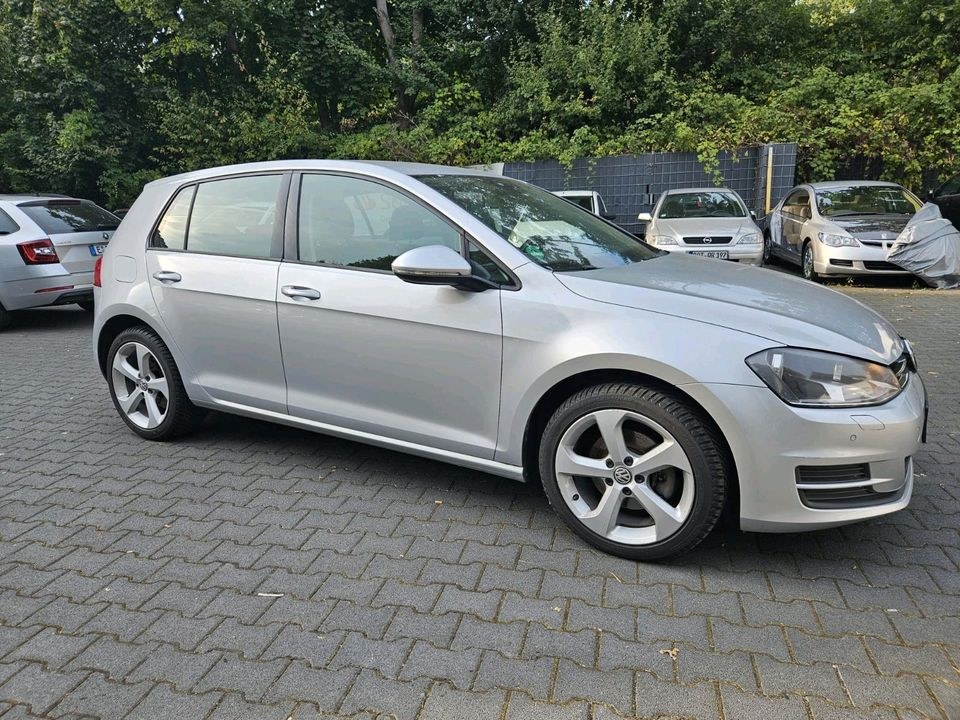 PKW Autoverleih Golf 7 Automatik mieten in Essen – fair mieten
