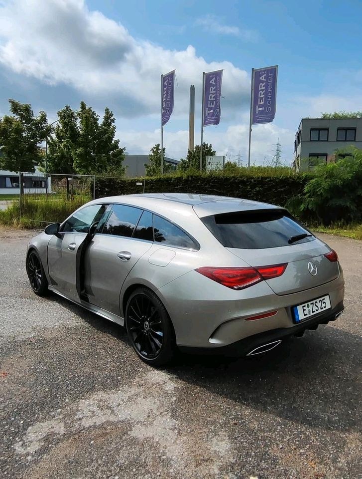 PKW Mercedes CLA AMG Line Automatikwagen mieten in Essen – 4