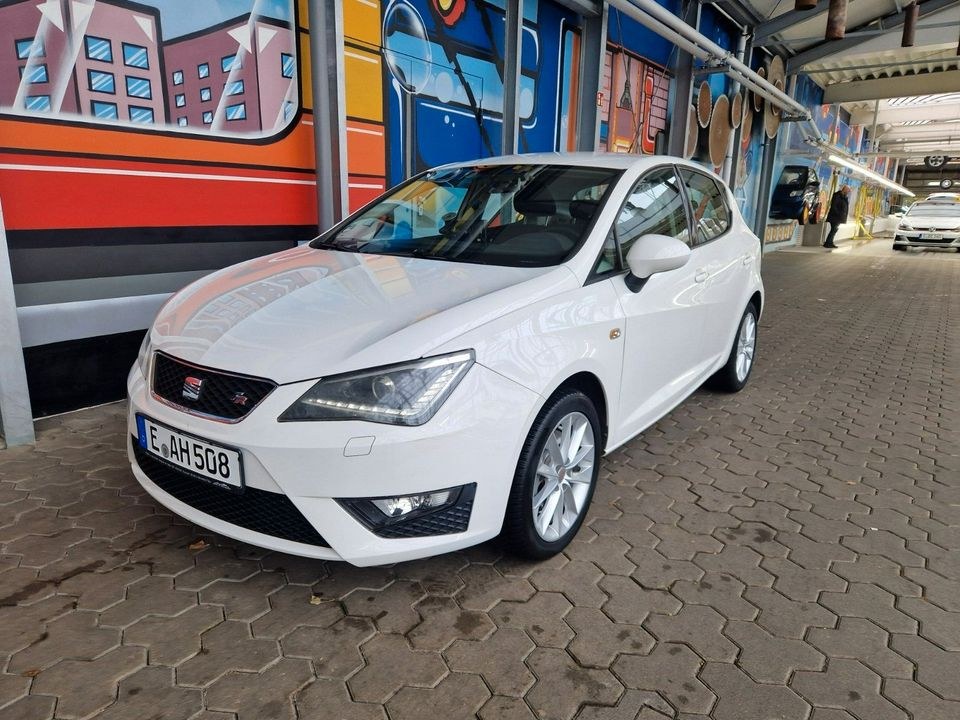 Auto PKW Automatik Seat Ibiza FR Leihwagen KFZ mieten in Essen