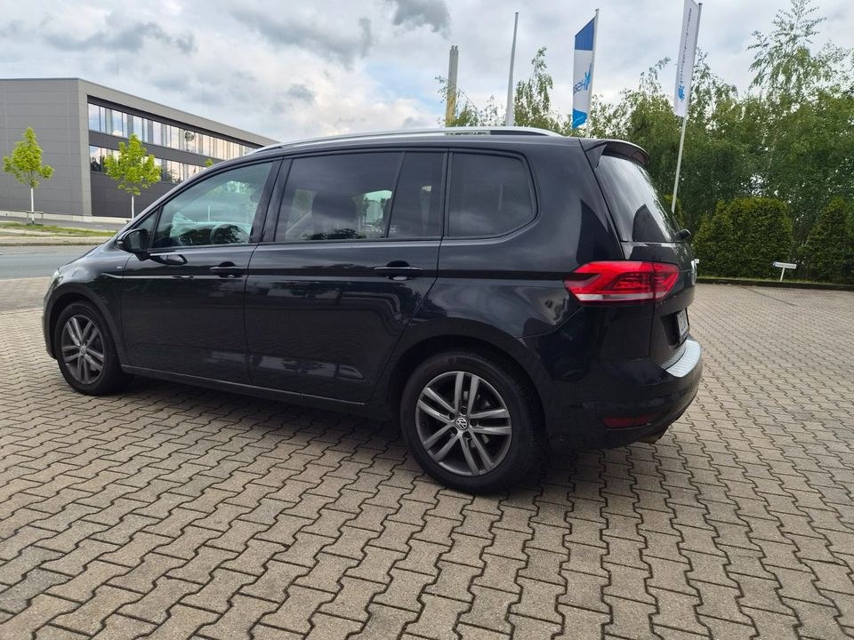 Auto Mietwagen PKW auf Zeit 7 Sitzer VW Touran mieten in Essen – 4