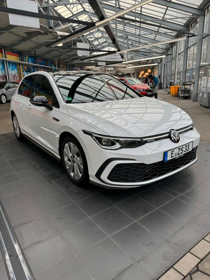 Auto KFZ Golf 8 GTD mieten in Essen – fair mieten