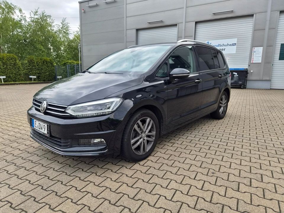 Auto Mietwagen PKW auf Zeit 7 Sitzer VW Touran mieten in Essen – 2