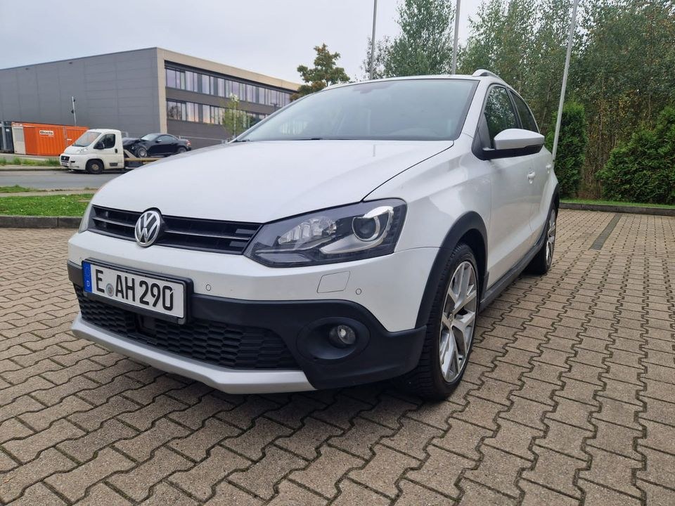 Auto Leihwagen PKW KFZ Volkswagen Polo Cross mieten in Essen – 4
