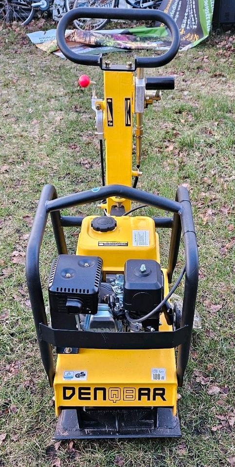 Rüttelplatte 135 kg mieten bei Kraus Bohrtechnik – 3