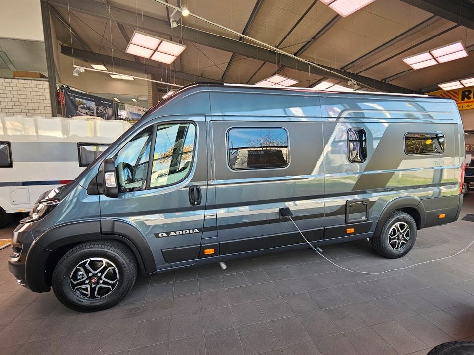 Camper Wohnmobil Adria Twin 640 SGX Supreme mieten in Backnang – 4