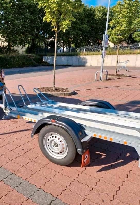 3er Motorrad Anhänger Bike Moped Roller Zweirad mieten in Merchweiler – 3