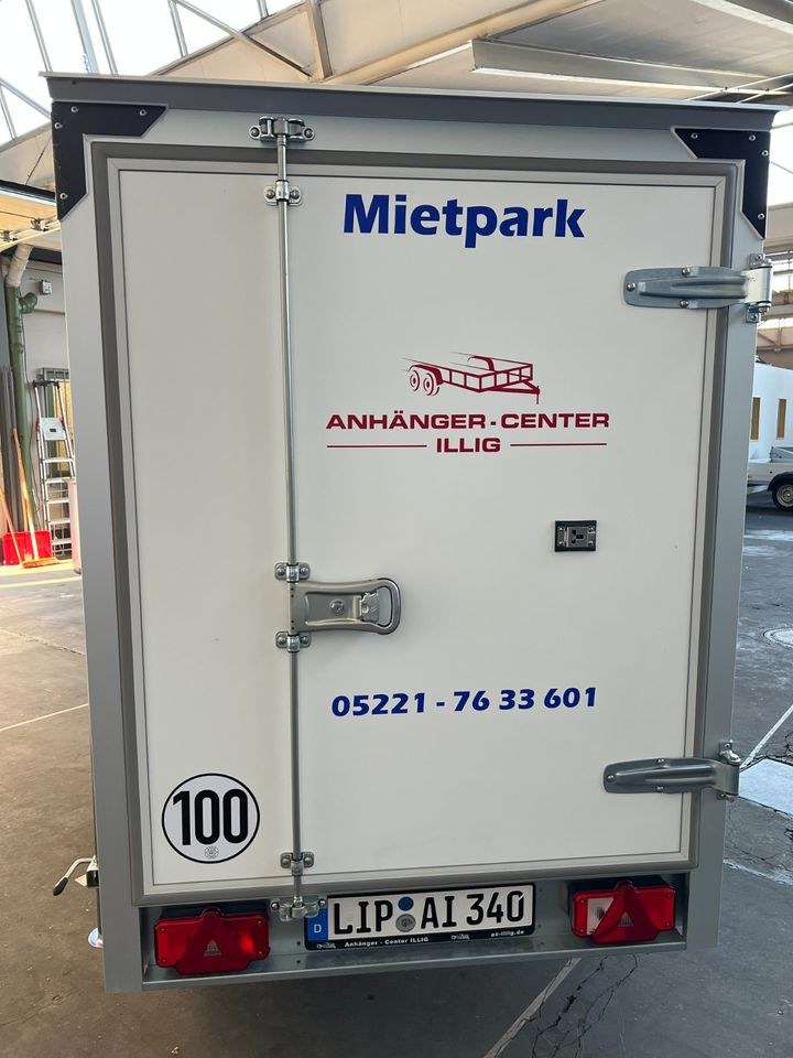 PKW Anhänger Koffer 1300kg mieten in Bad Salzuflen – 4
