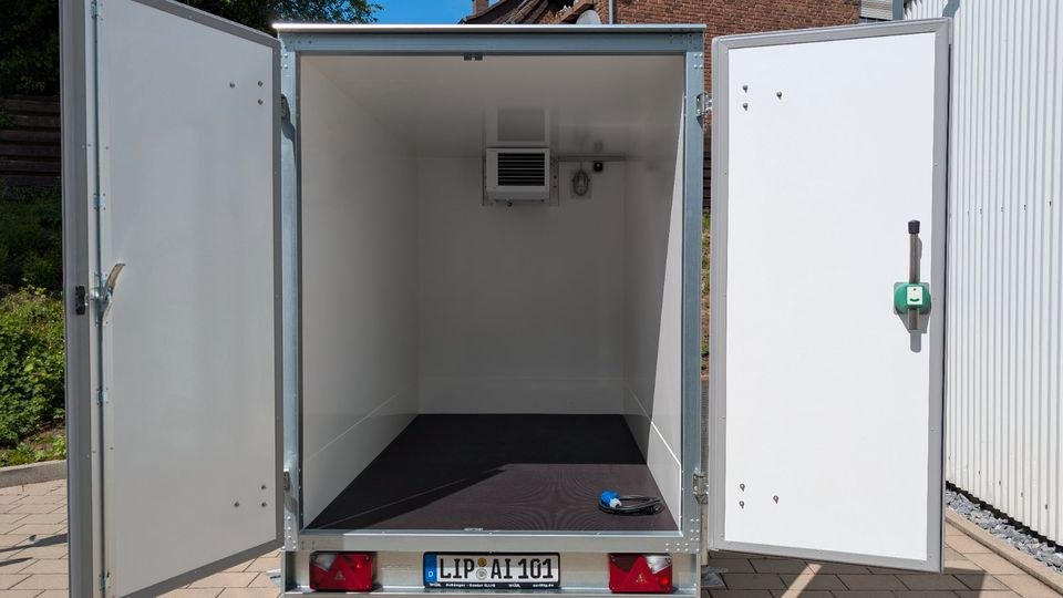 PKW Kühlanhänger 1,3T mieten in Bad Salzuflen – für Fest & Markt – 3