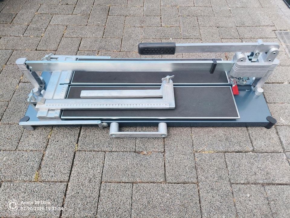 Fliesenschneider 63cm Schnittlänge mieten in Mengede – 3