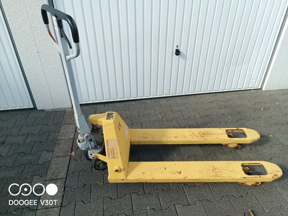 Paletten Hubwagen Armeise Gabelhubwagen mieten in Mengede