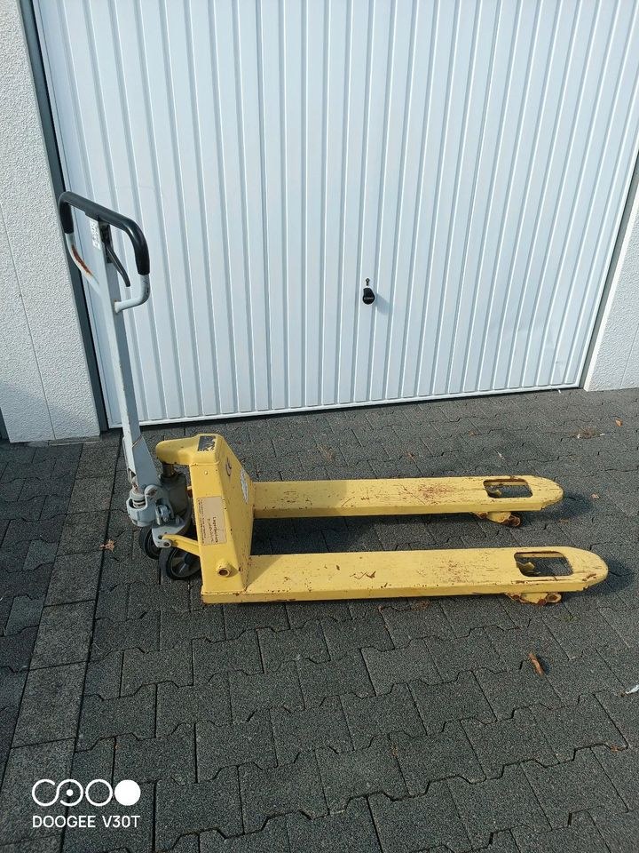 Paletten Hubwagen Armeise Gabelhubwagen mieten in Mengede – 4