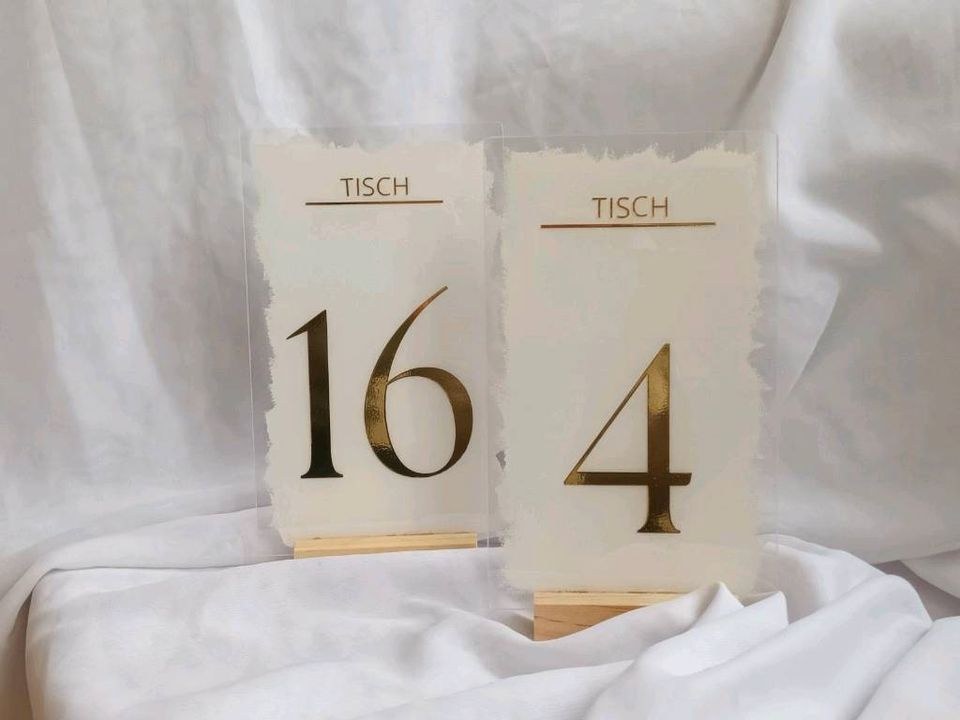 Tischnummern Set 1 16 weiß gold Acryl mieten bei Areletia-Weddings