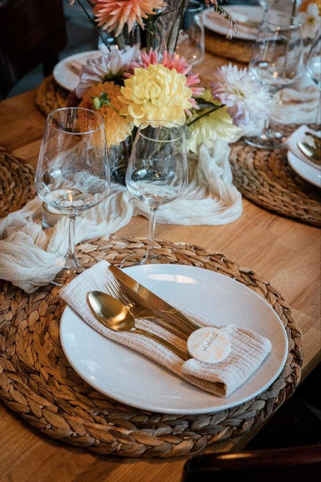 goldenes Besteck 5 teilig Hochzeitsdeko mieten bei Areletia-Weddings – 4