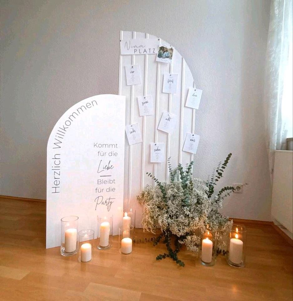 Sitzplan Willkommensschild Fotowand mieten bei Areletia-Weddings