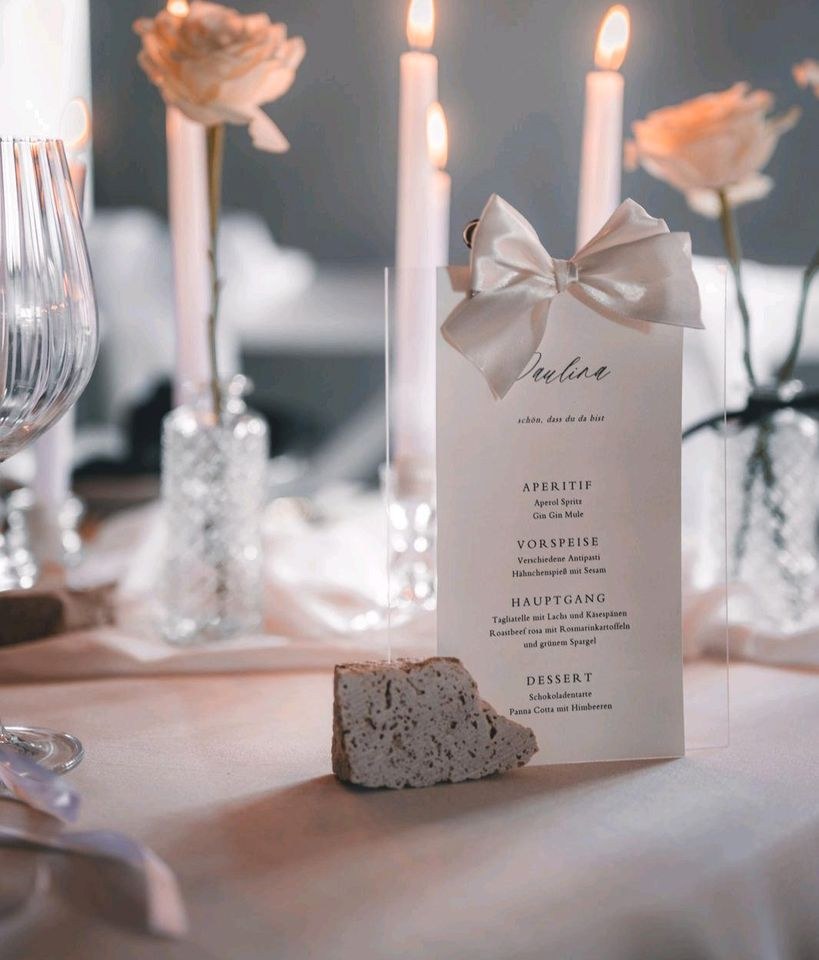 15x Kartenhalter Steine Acrylplatte mieten bei Areletia-Weddings