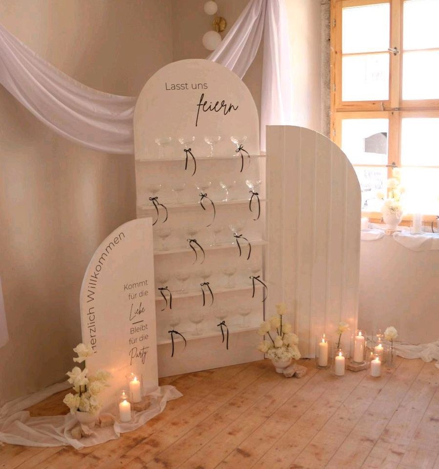 Sitzplan Willkommensschild Fotowand mieten bei Areletia-Weddings – 2