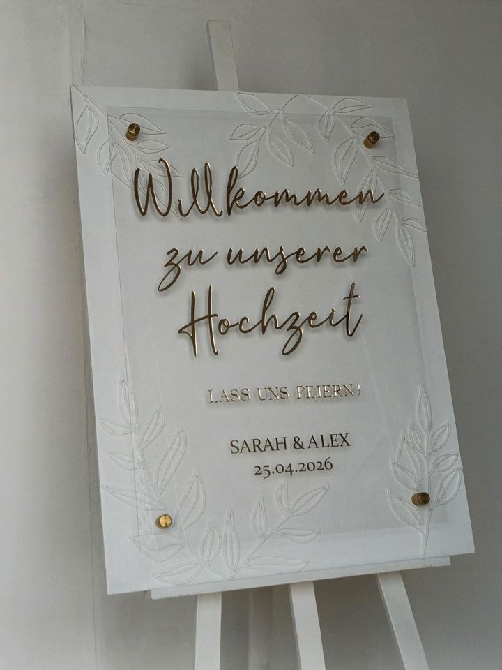 Willkommensschild Blumen Acryl 3D Optik mieten bei Areletia-Weddings – 3