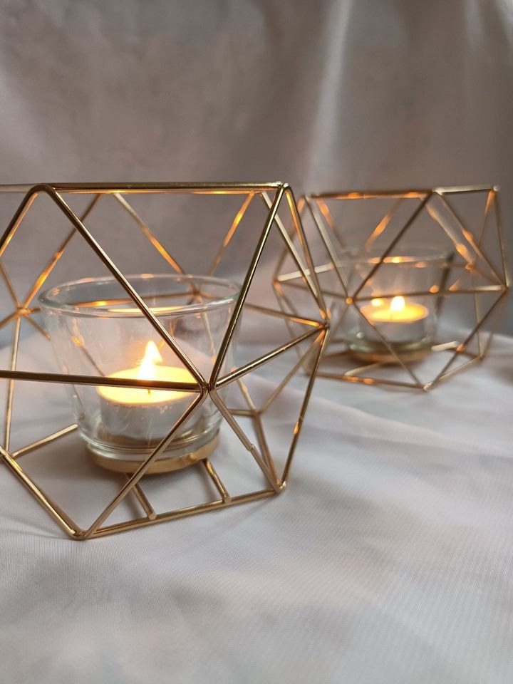 20x goldene geom Teelichter Kerzenhalter Deko mieten