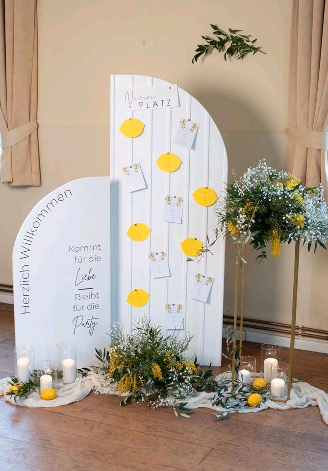 Sitzplan Willkommensschild Fotowand mieten bei Areletia-Weddings – 4