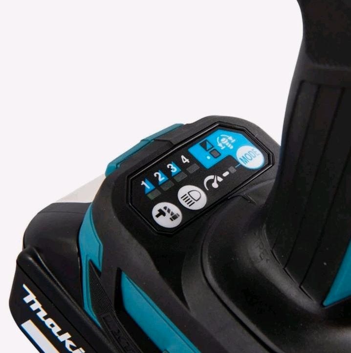 Schlagschrauber 1000nm Makita DTW 701 RTJ mieten in Wennigsen – 4