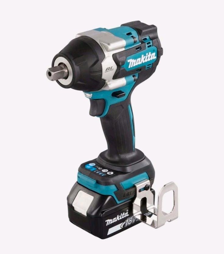 Schlagschrauber 1000nm Makita DTW 701 RTJ mieten in Wennigsen