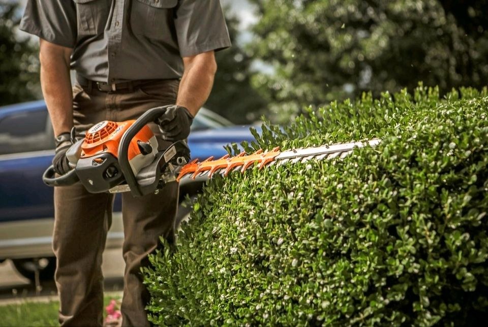 Heckenschere Profi Stihl HS82R HL94 HSA 40 mieten in Wennigsen – 2