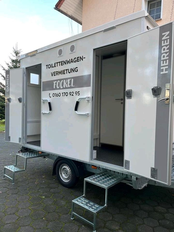 Toilettenwagen klein groß mieten bei André Fockel & Hüdaverdi Adakli