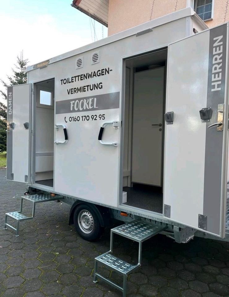 Alles aus einer Hand Partyzelt Toilettenwagen mieten in Oerlinghausen – 3