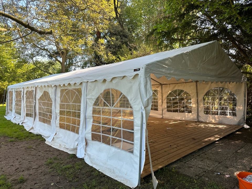 8x10m Zelt inkl Holzboden Banketttisch mieten in Oerlinghausen – 4