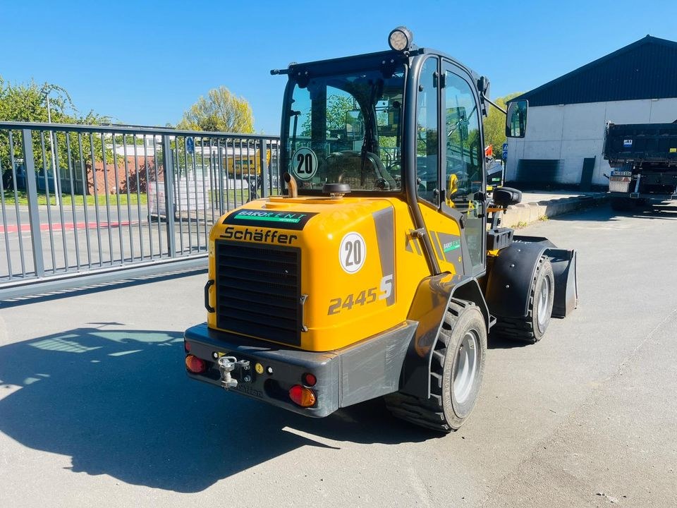 Radlader 2,7t mieten in Selm – für Schüttgut & Paletten – 2