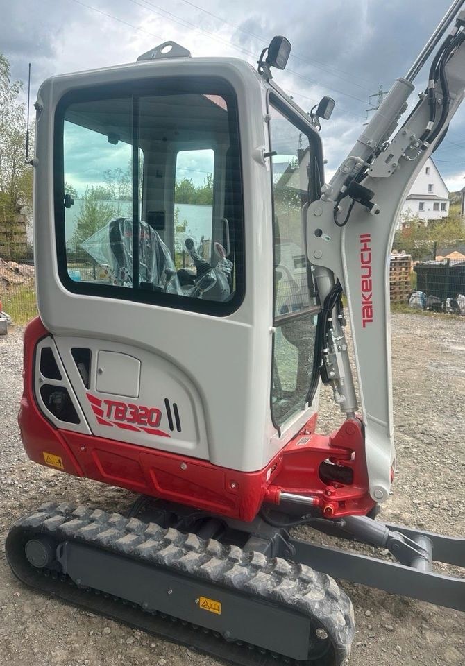 Bagger Minibagger Takeuchi TB320 Powert 2,2t mieten in Holzminden – 4