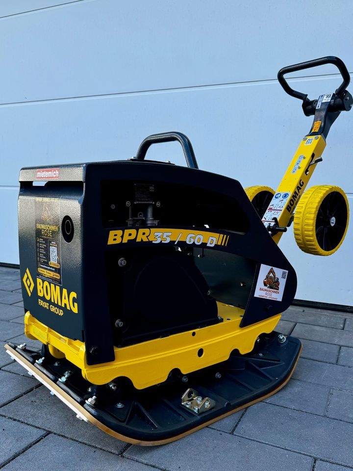 Rüttelplatte Vibrations Bomag 35 60D 225KG mieten in Holzminden