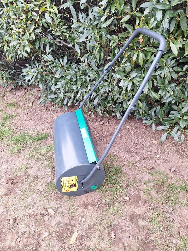 Rasenwalze Handwalze,Gartenwalze mieten in Trittau – für ebenen Rasen