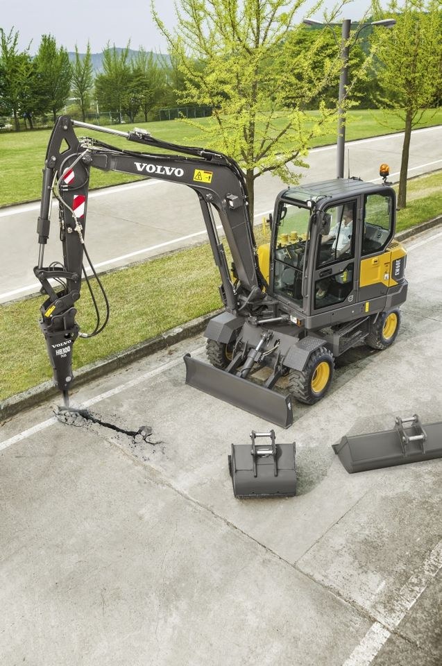 Mobilbagger Volvo EW60E 6,5 t mieten bei FRM Bautechnik - A.Masche – 3