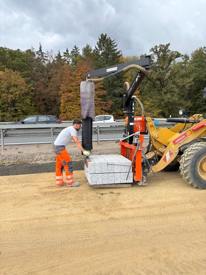 Vakulift Kraftschonend Pflastern Bordsteine mieten in Abensberg