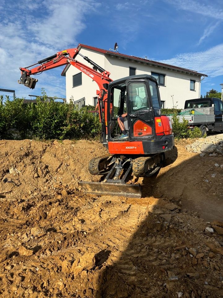 3,6 Tonnen Minibagger Kubota KX037 4 handlich mieten in Abensberg – 2