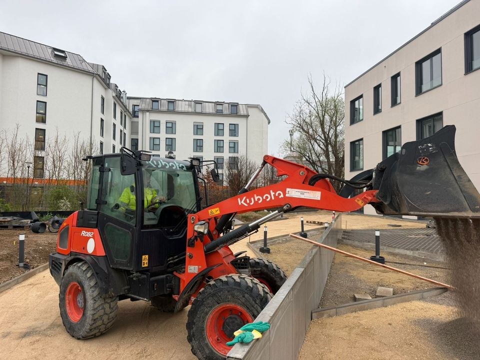 Radlader Kubota R082 Ideal Hof flexible Zeiten mieten in Abensberg