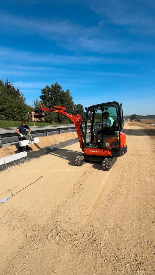 Minibagger 1,9t Hohe Reichweite Inkl mieten in Abensberg – 3