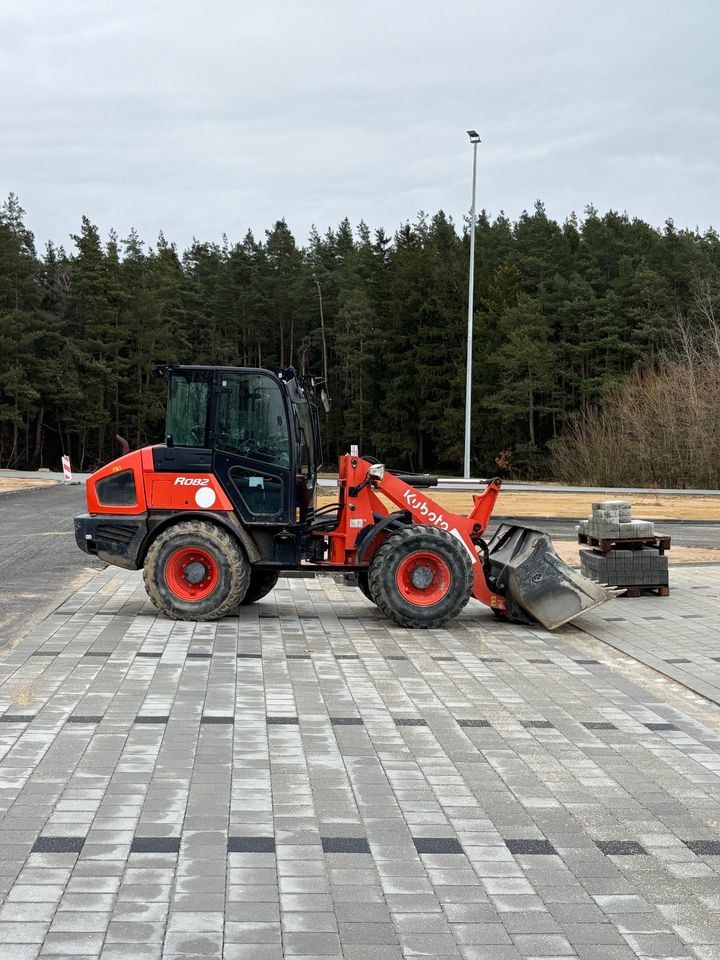 Radlader Kubota R082 Ideal Hof flexible Zeiten mieten in Abensberg – 3